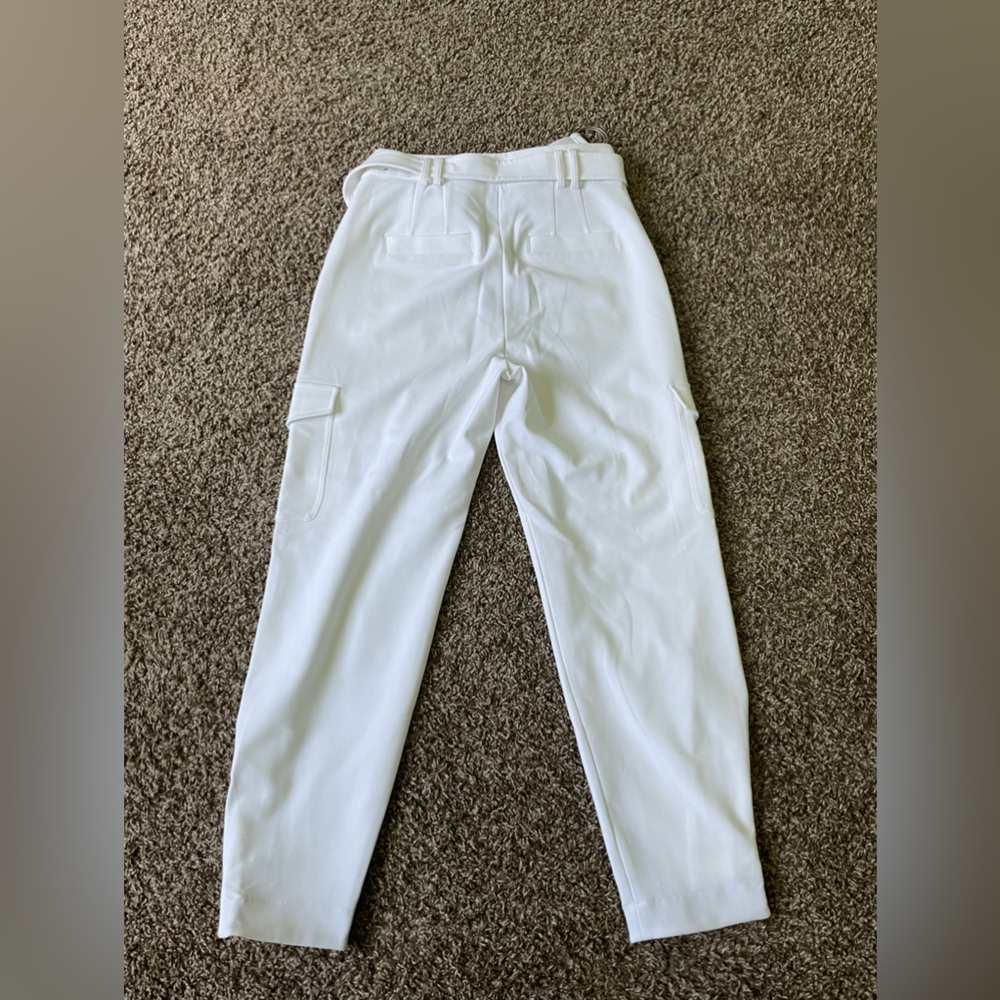 EXPRESS - Picture 2 of 2